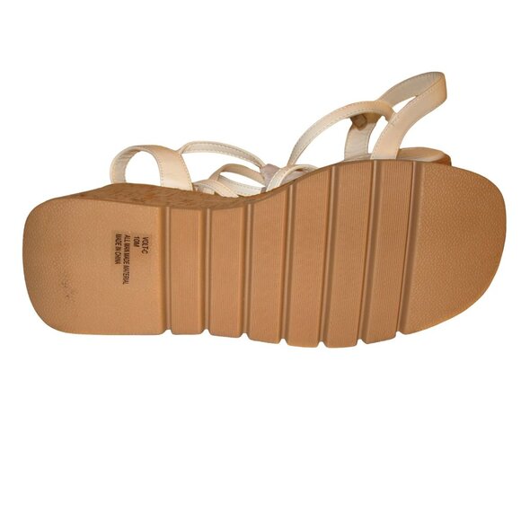 Madden Girl Women's White Strappy Platform Sandals Size 10 - Picture 2 of 3